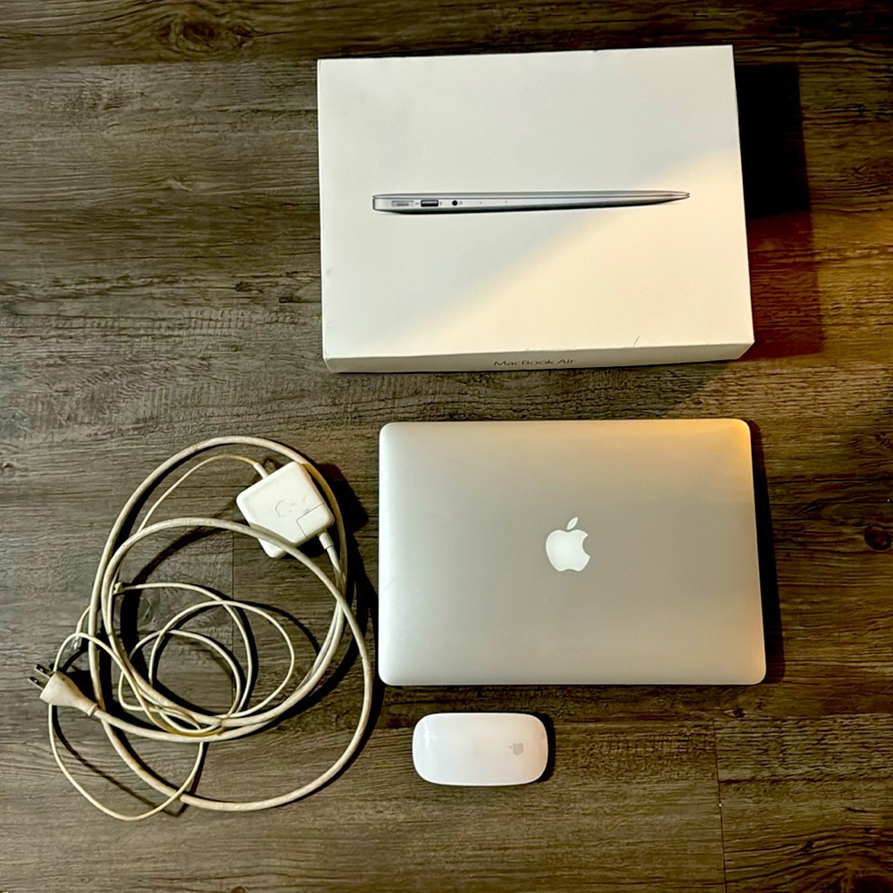 Apple MacBook Air 13.3” a1466 128GB